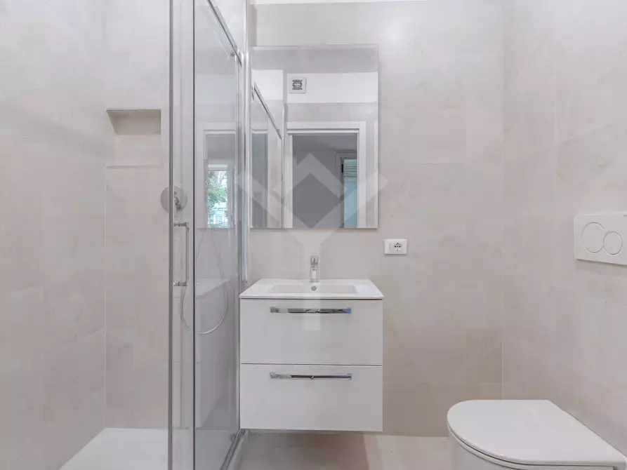 Immagine 13 di Appartamento in affitto  in Via Ippolito Pindemonte a Roma