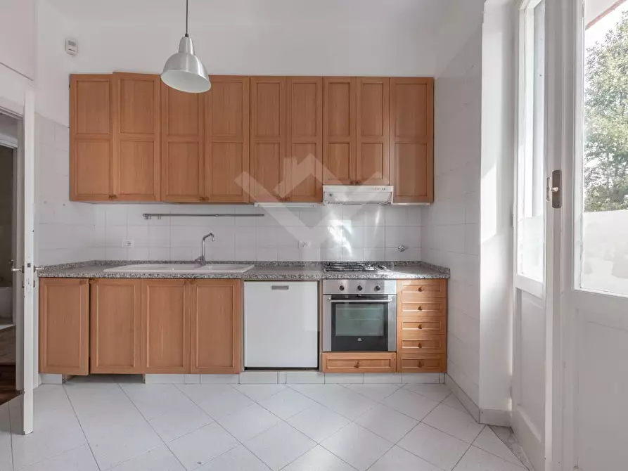 Immagine 14 di Appartamento in affitto  in Via Ippolito Pindemonte a Roma