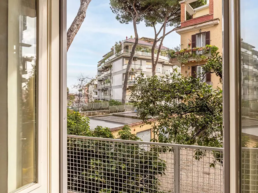 Immagine 12 di Appartamento in affitto  in Via Ippolito Pindemonte a Roma