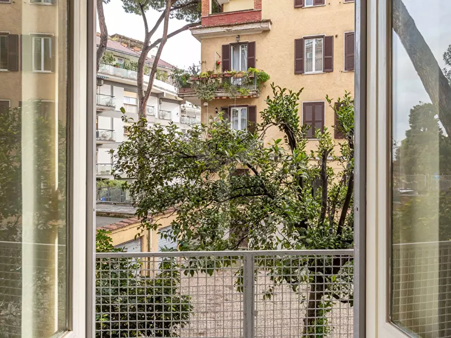 Immagine 19 di Appartamento in affitto  in Via Ippolito Pindemonte a Roma