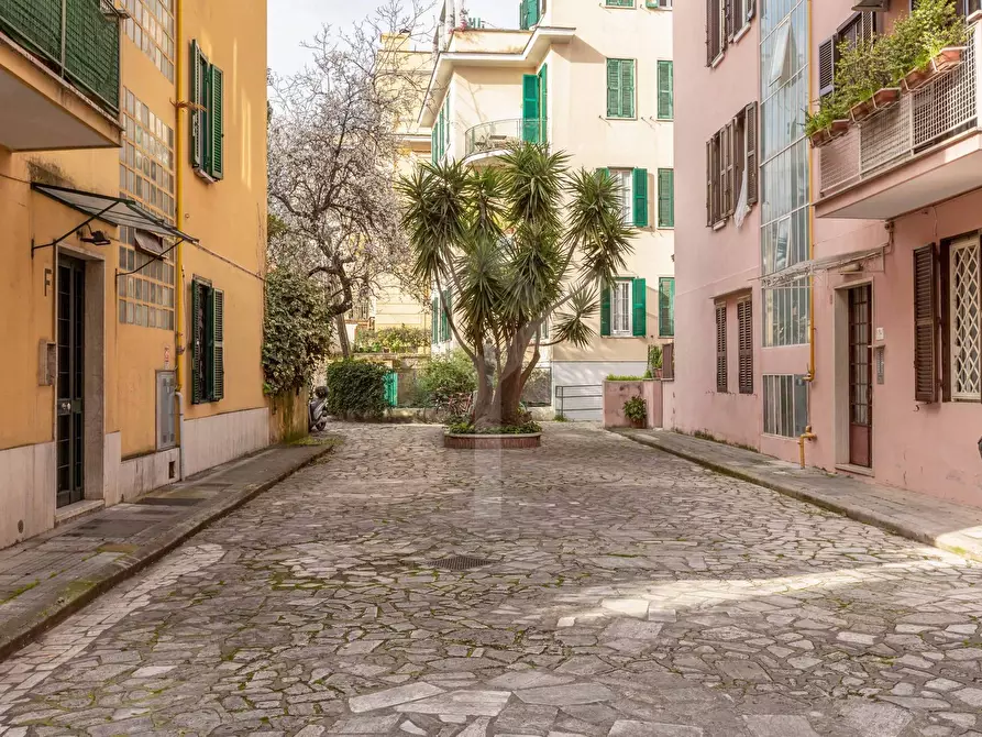 Immagine 21 di Appartamento in affitto  in Via Ippolito Pindemonte a Roma