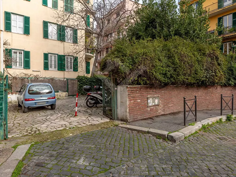 Immagine 24 di Appartamento in affitto  in Via Ippolito Pindemonte a Roma