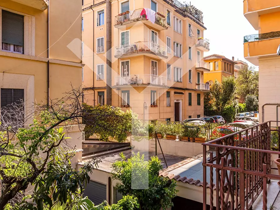 Immagine 17 di Appartamento in affitto  in Via Eleonora Duse a Roma