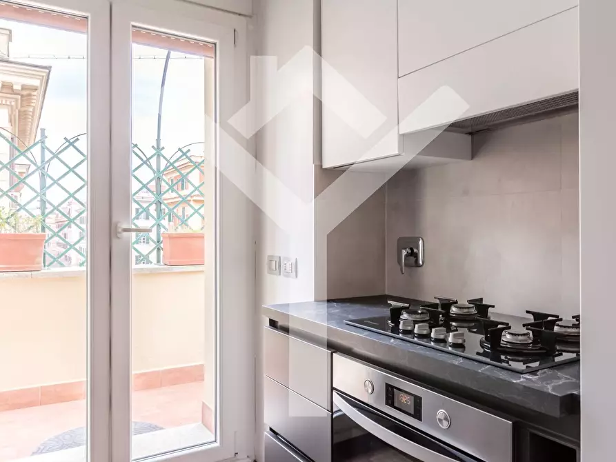 Immagine 23 di Attico in affitto  in Via Umberto Biancamano a Roma