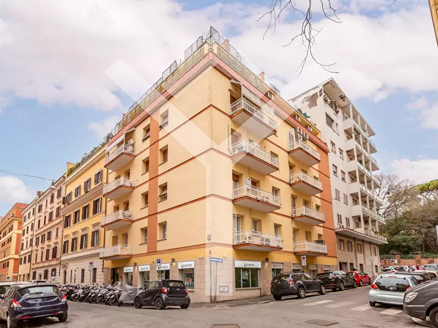 Immagine 34 di Attico in affitto  in Via Umberto Biancamano a Roma