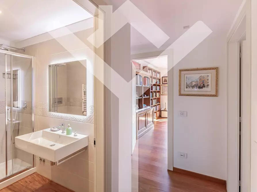 Immagine 13 di Attico in vendita  in Via Flaminia Nuova a Roma