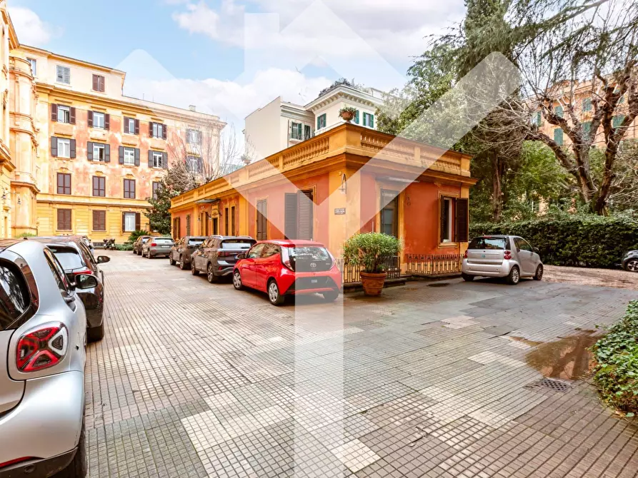 Immagine 25 di Appartamento in vendita  in Viale Giuseppe Mazzini a Roma