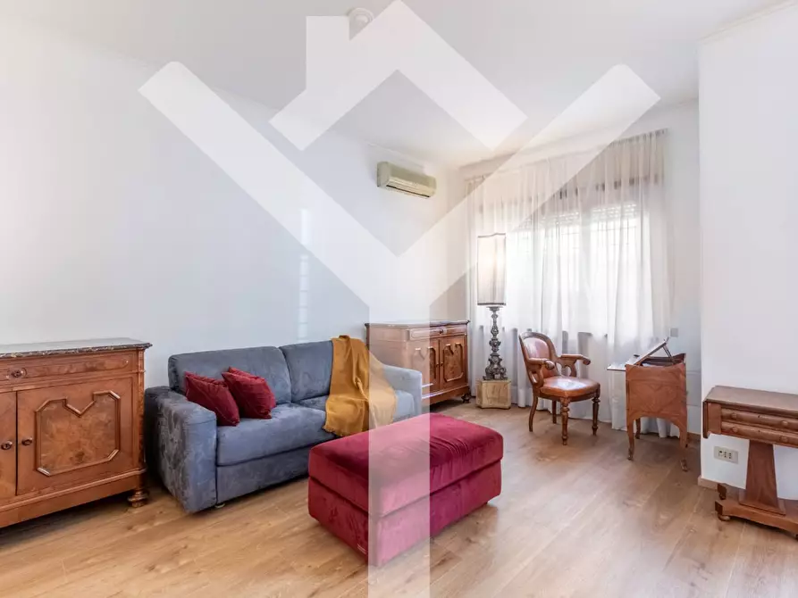 Immagine 3 di Appartamento in affitto  in Via Girolamo Dandini a Roma