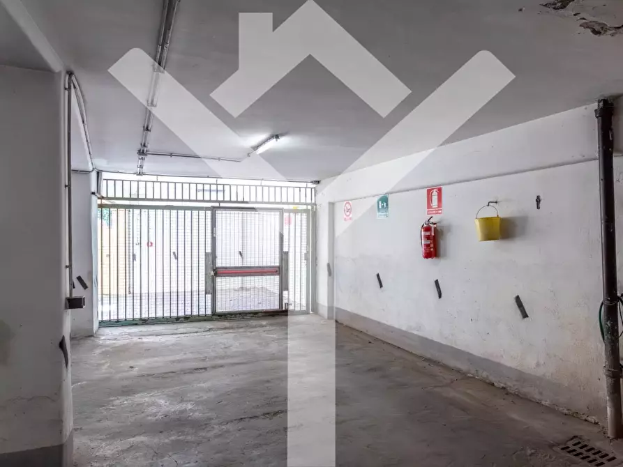 Immagine 28 di Appartamento in affitto  in Via Girolamo Dandini a Roma