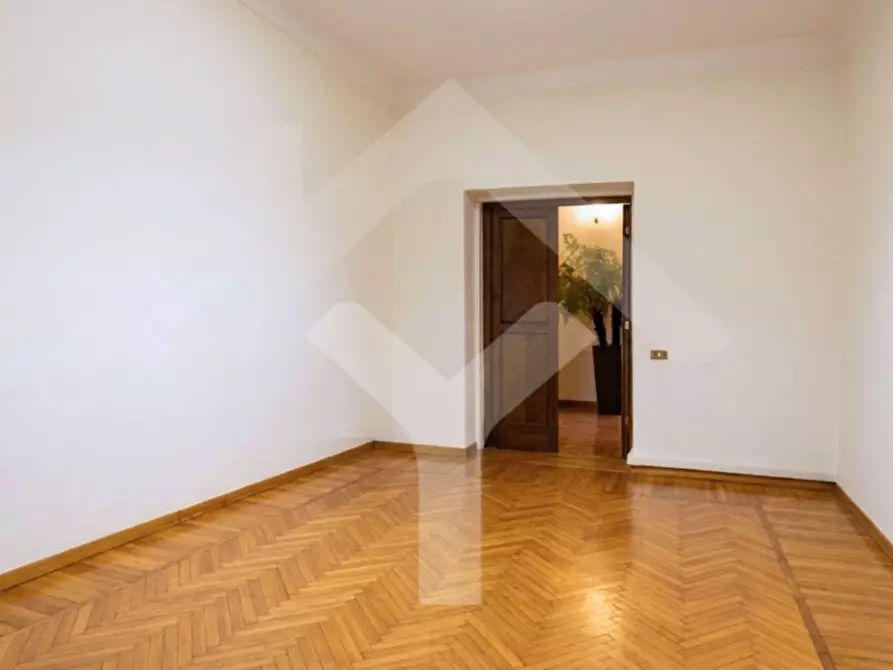 Immagine 12 di Appartamento in vendita  in Viale Bruno Buozzi a Roma