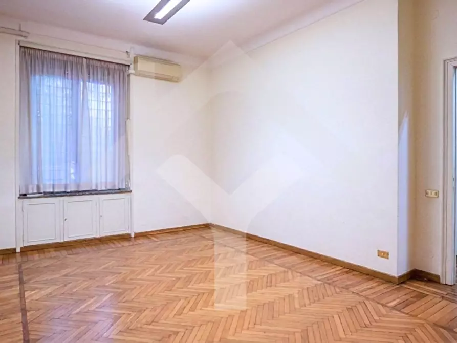 Immagine 16 di Appartamento in vendita  in Viale Bruno Buozzi a Roma