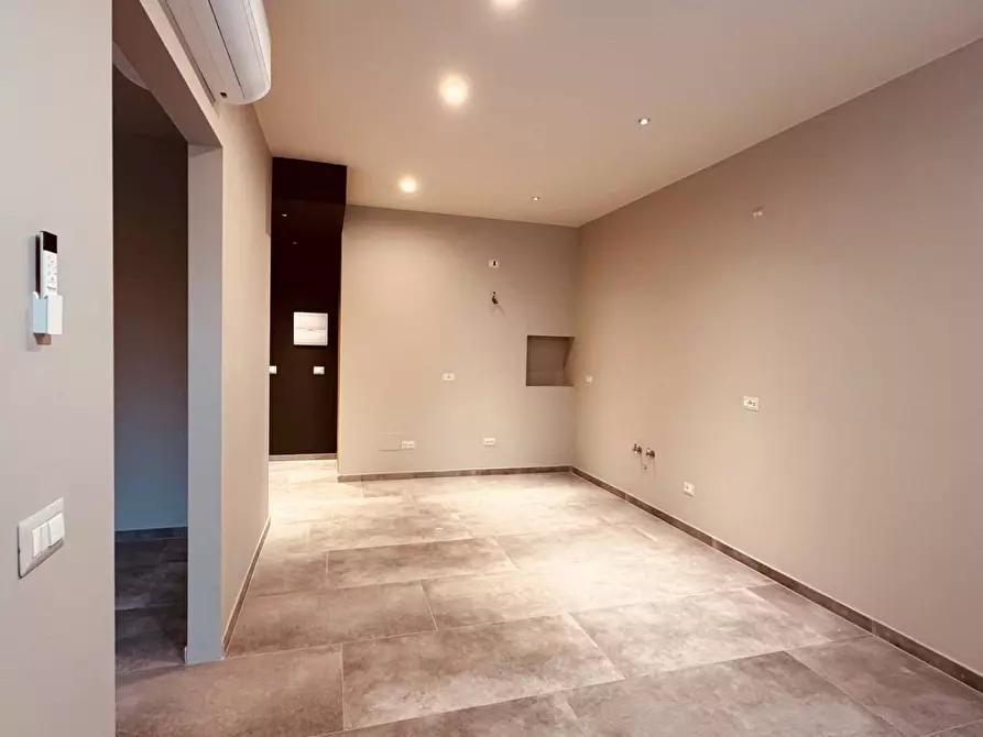 Immagine 3 di Villa in affitto  in Via Pomarico a Roma