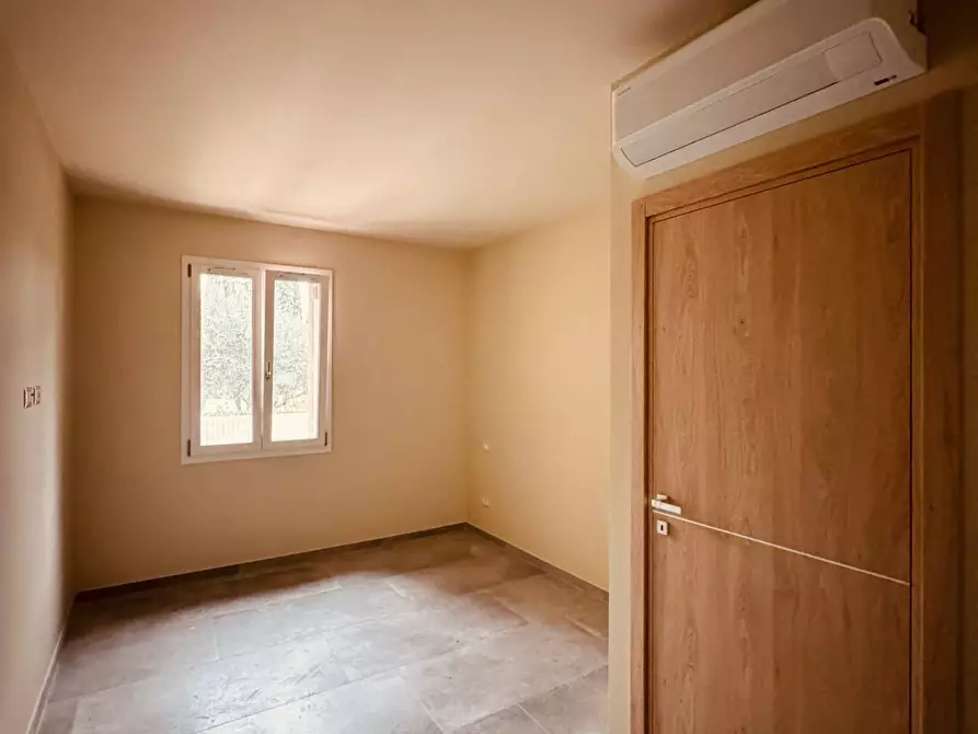 Immagine 8 di Villa in affitto  in Via Pomarico a Roma