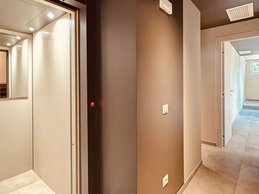 Immagine 23 di Villa in affitto  in Via Pomarico a Roma