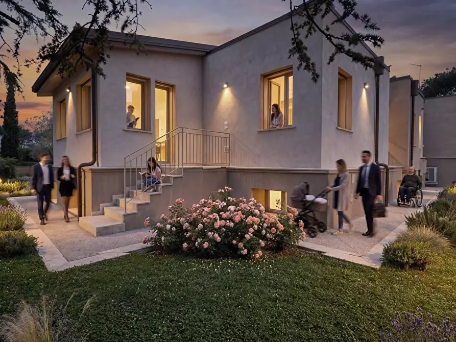 Immagine 20 di Villa in affitto  in Via Pomarico a Roma