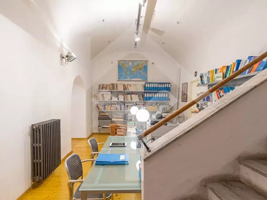 Immagine 8 di Ufficio in vendita  in Via Giuseppe Gioacchino Belli a Roma