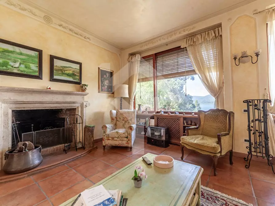 Immagine 13 di Villa in vendita  in Strada provinciale 39 Valle di Vico a Ronciglione