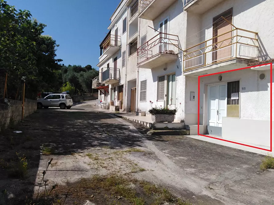Immagine 1 di Appartamento in vendita  in Via VALLE DELLE NOCI 99 a Vico Del Gargano