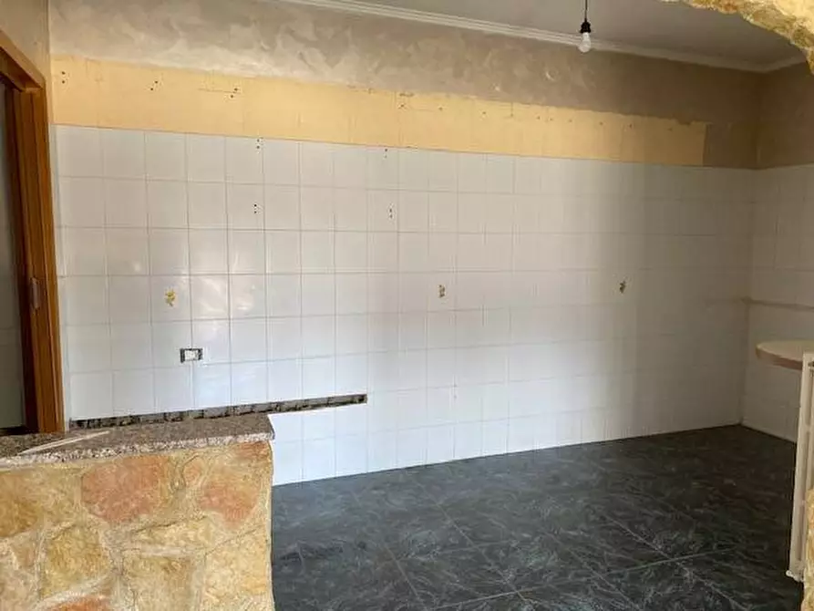 Immagine 5 di Appartamento in vendita  in Via Edoardo Scarpetta 34 a Sannicandro Garganico