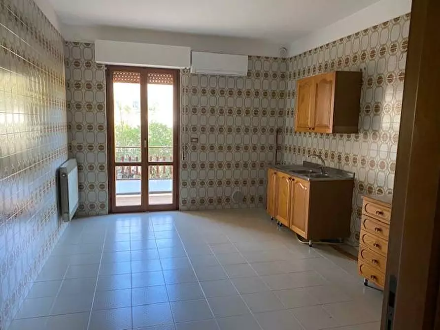 Immagine 13 di Appartamento in vendita  in Via Pirandello 10 a Sannicandro Garganico