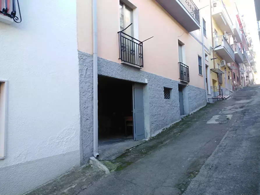 Immagine 3 di Appartamento in vendita  in Via Papa Giovanni XXIII 25 a Cagnano Varano