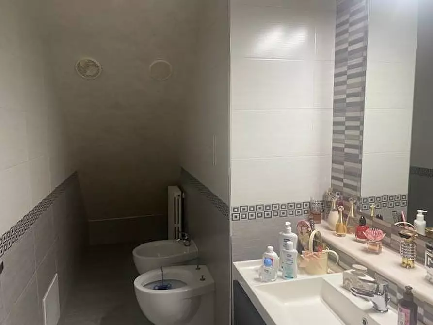 Immagine 14 di Appartamento in vendita  in Via Dei Maceristi 7 a Sannicandro Garganico