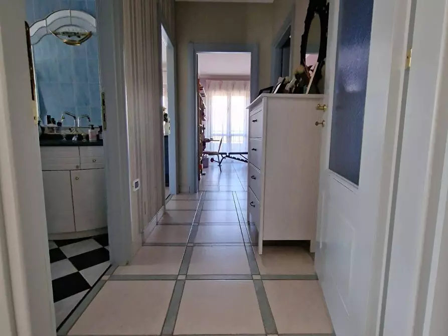 Immagine 16 di Appartamento in vendita  in Via Madonna di Fatima 1/A a Sannicandro Garganico