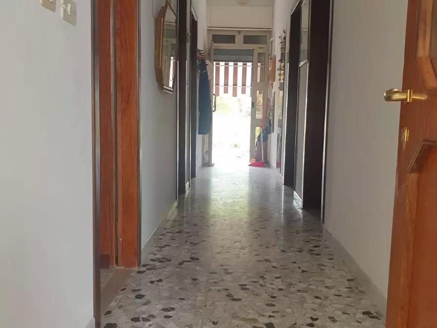 Immagine 25 di Villa in vendita  in Contrada Palmieri snc a Sannicandro Garganico