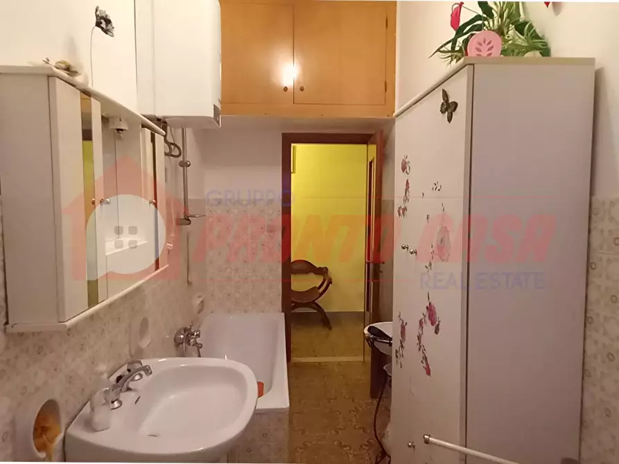 Immagine 15 di Appartamento in vendita  in Via Ciro ANGELILLIS 10 a Vico Del Gargano