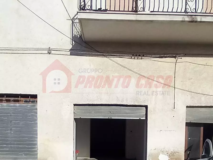 Immagine 20 di Appartamento in vendita  in Via Ciro ANGELILLIS 10 a Vico Del Gargano