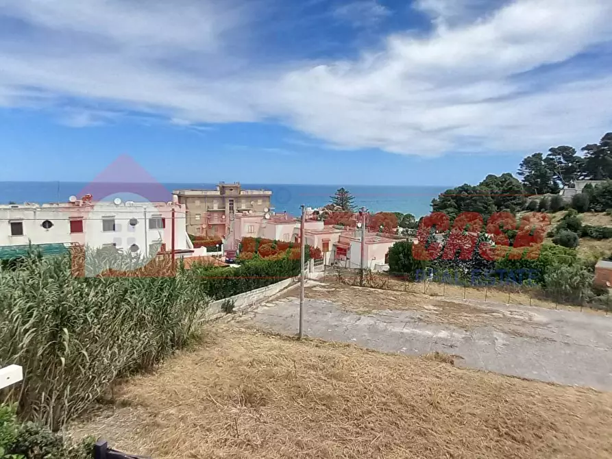 Immagine 14 di Appartamento in vendita  in Via Santa MEnna 32 a Vico Del Gargano