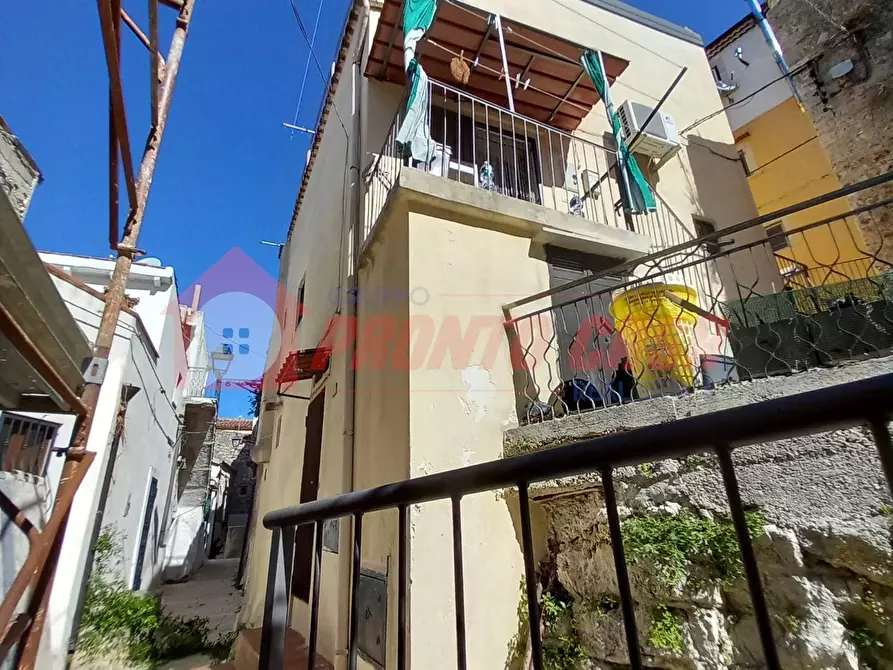 Immagine 4 di Casa indipendente in vendita  in Via MICINO 7 a Vico Del Gargano