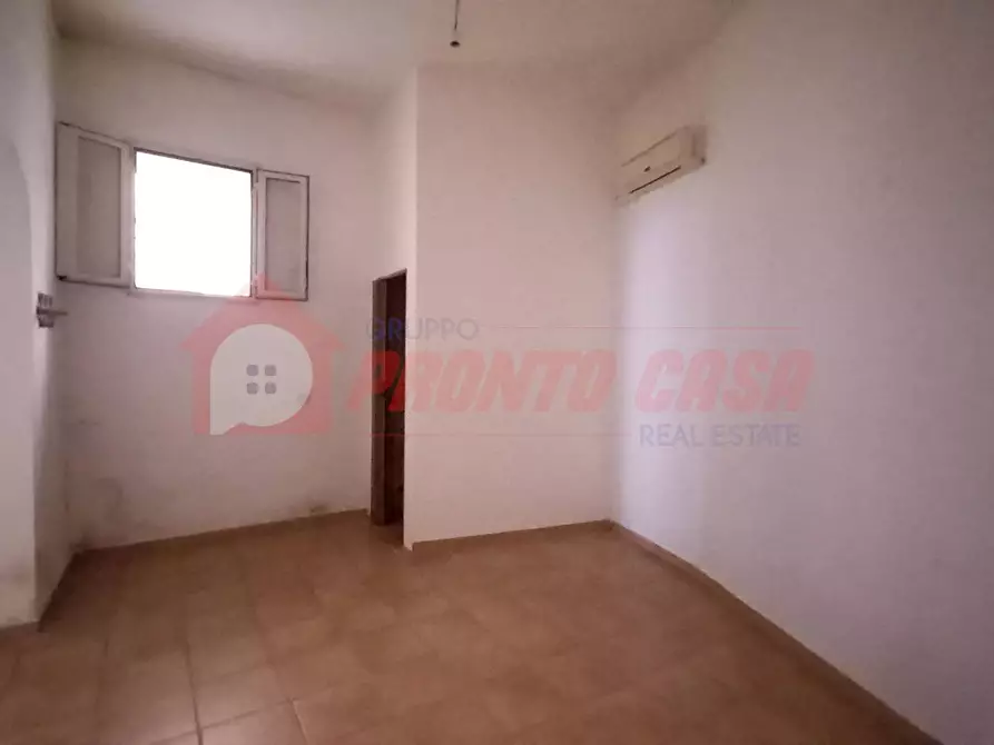 Immagine 15 di Locale commerciale in affitto  in Via Giuseppe Di Vagno 29 a Vico Del Gargano