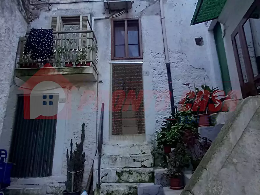 Immagine 2 di Appartamento in vendita  in Vicolo CILENTI 1 a Vico Del Gargano