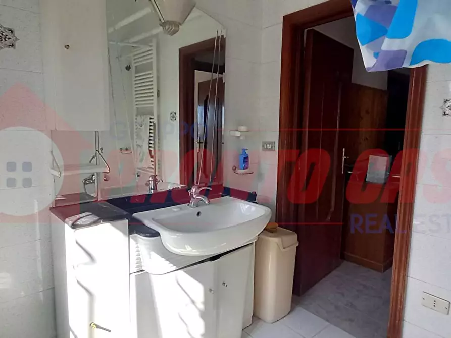 Immagine 20 di Appartamento in vendita  in Via San Filippo Neri 88 a Cagnano Varano