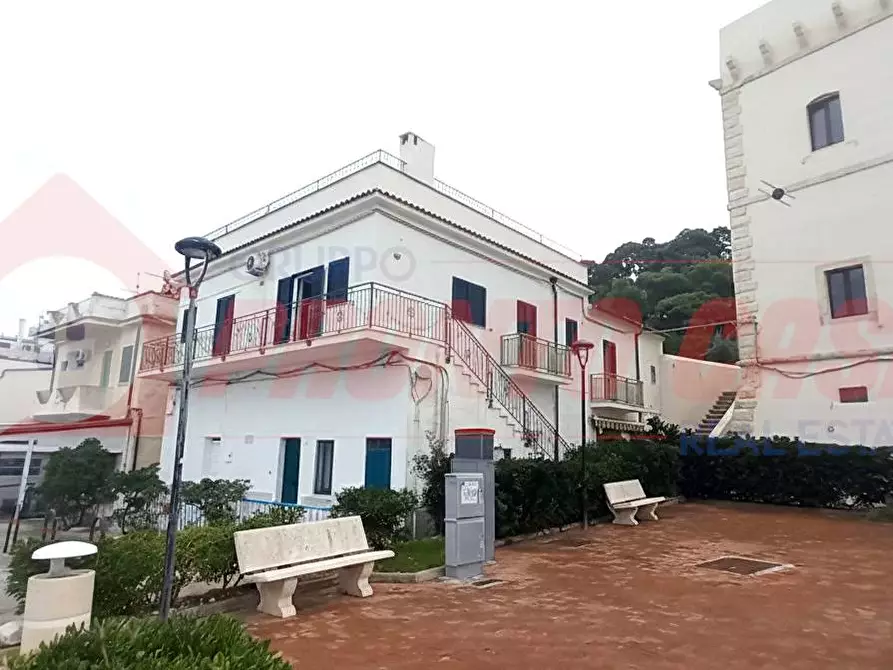Immagine 3 di Appartamento in vendita  in Lungomare Andrea Pazienza 75 a Vico Del Gargano