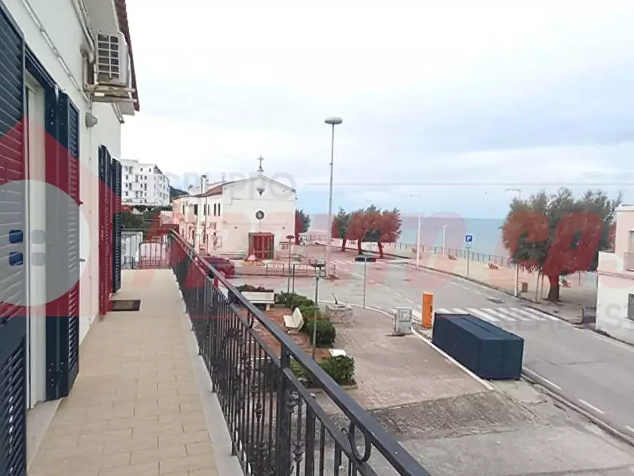 Immagine 7 di Appartamento in vendita  in Lungomare Andrea Pazienza 75 a Vico Del Gargano