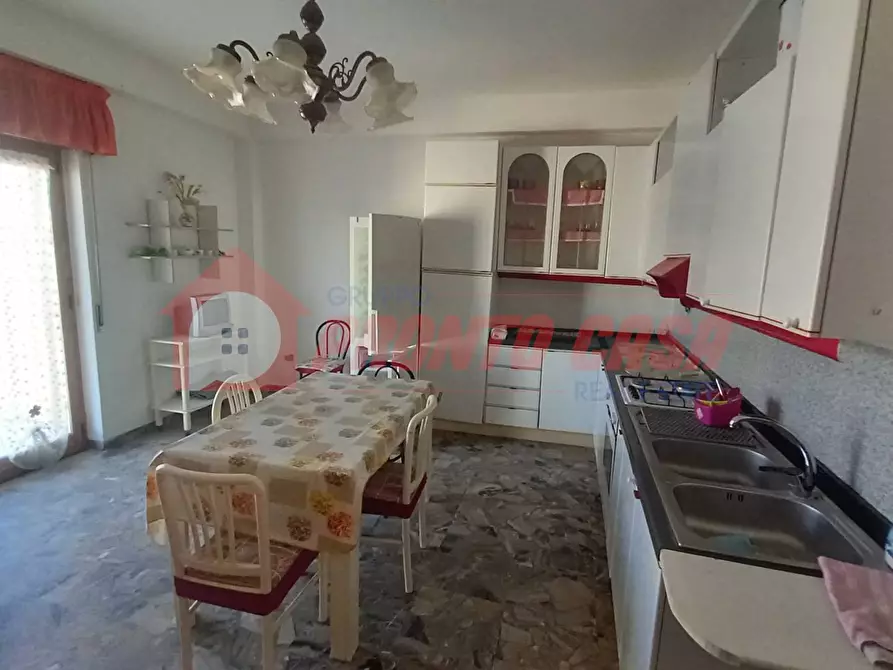 Immagine 10 di Appartamento in vendita  in Via Umberto I° 125 a Cagnano Varano