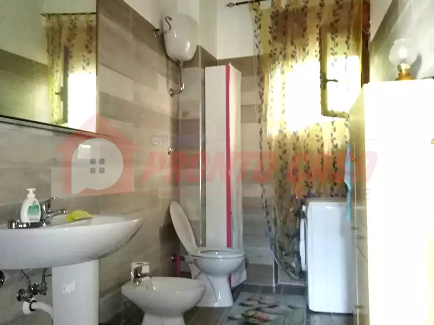 Immagine 20 di Appartamento in vendita  in Via Umberto I° 125 a Cagnano Varano