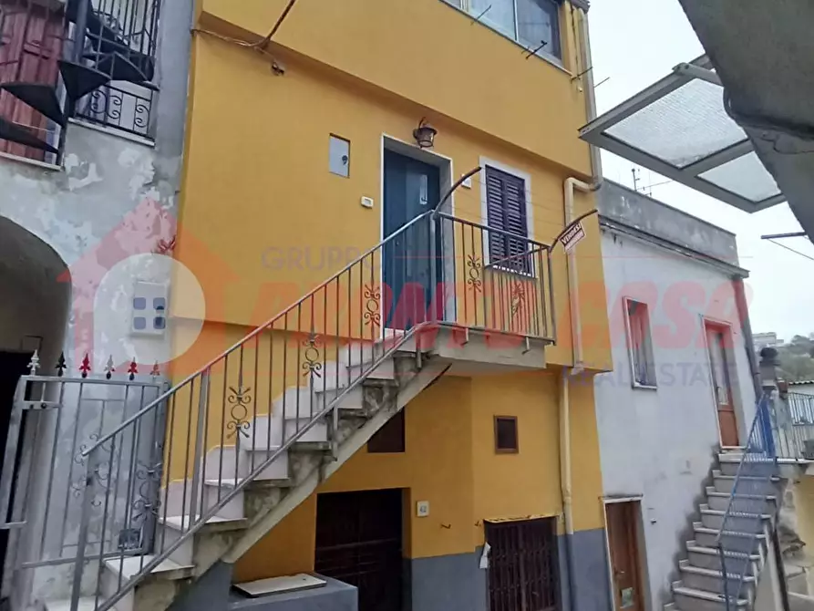 Immagine 2 di Palazzo in vendita  in Via Ventrella 60 a Cagnano Varano