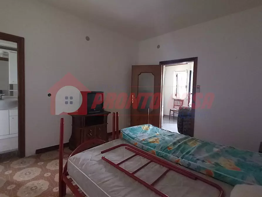 Immagine 7 di Palazzo in vendita  in Via Ventrella 60 a Cagnano Varano