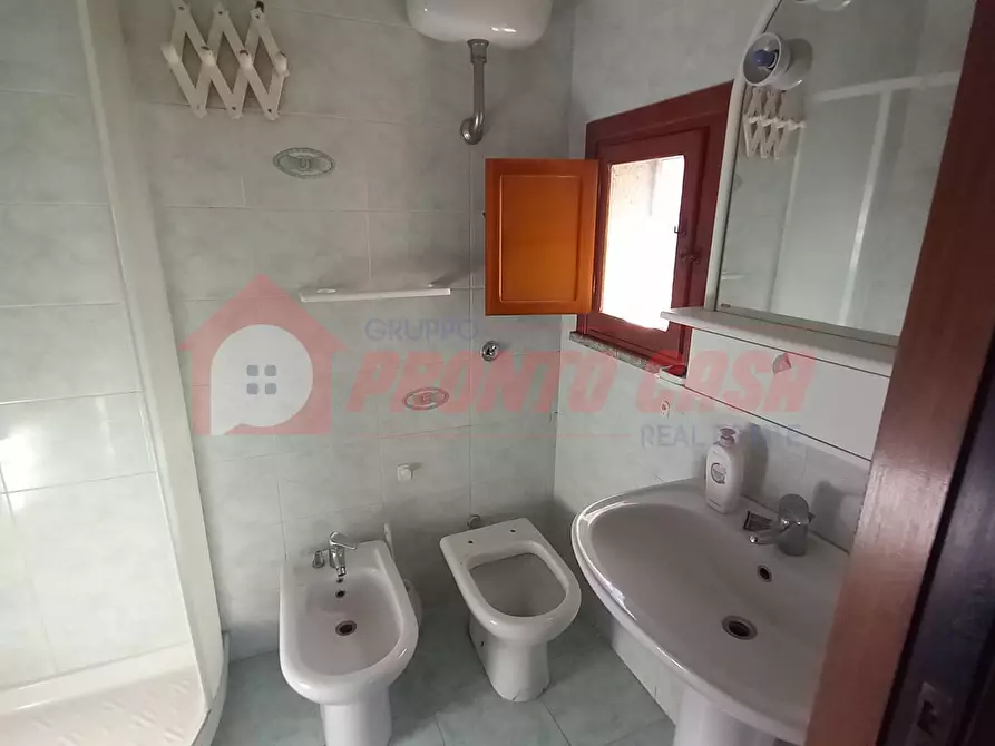 Immagine 11 di Palazzo in vendita  in Via Ventrella 60 a Cagnano Varano