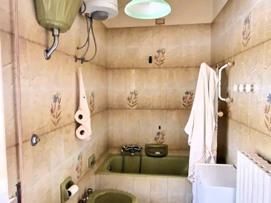 Immagine 14 di Appartamento in vendita  in Via Antonio Carugno 28 a Sannicandro Garganico