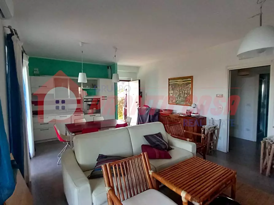 Immagine 6 di Villa in vendita  in Via Reggio Calabria snc a Cagnano Varano