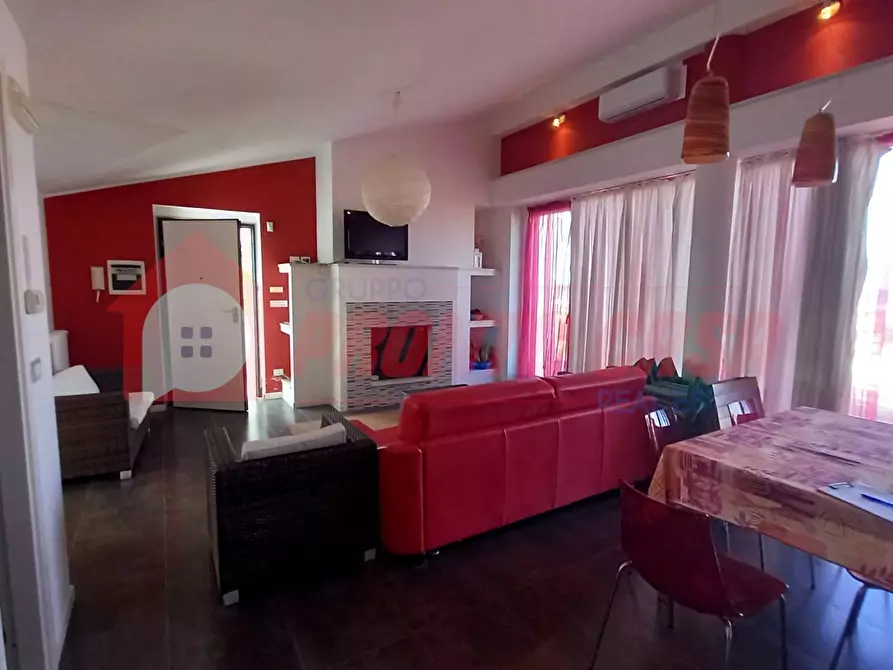 Immagine 16 di Villa in vendita  in Via Reggio Calabria snc a Cagnano Varano