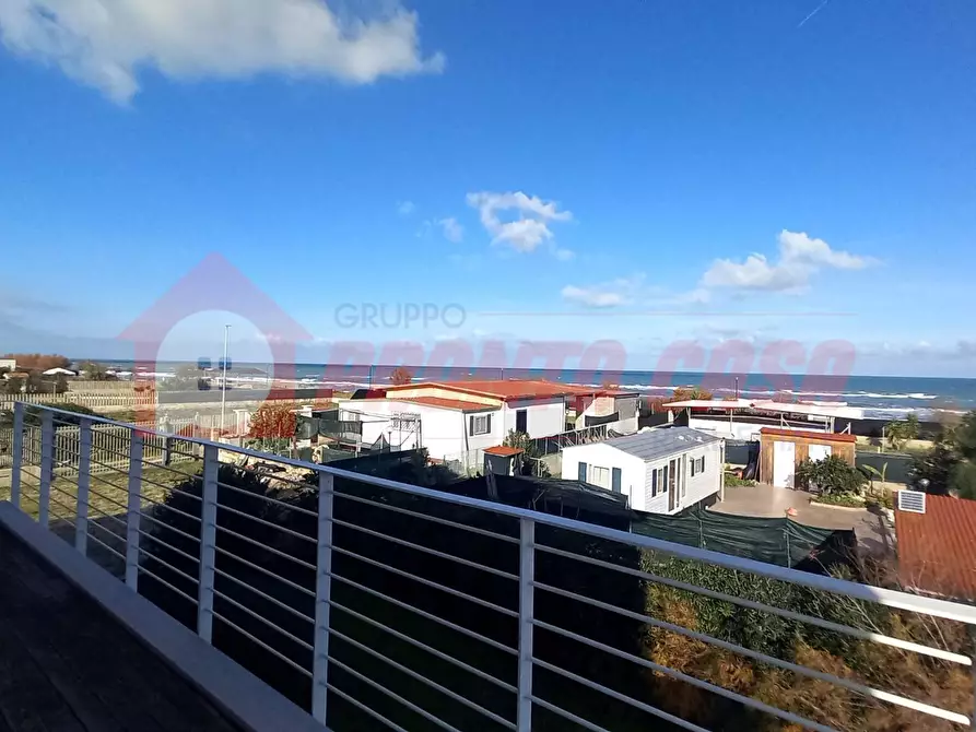 Immagine 18 di Villa in vendita  in Via Reggio Calabria snc a Cagnano Varano