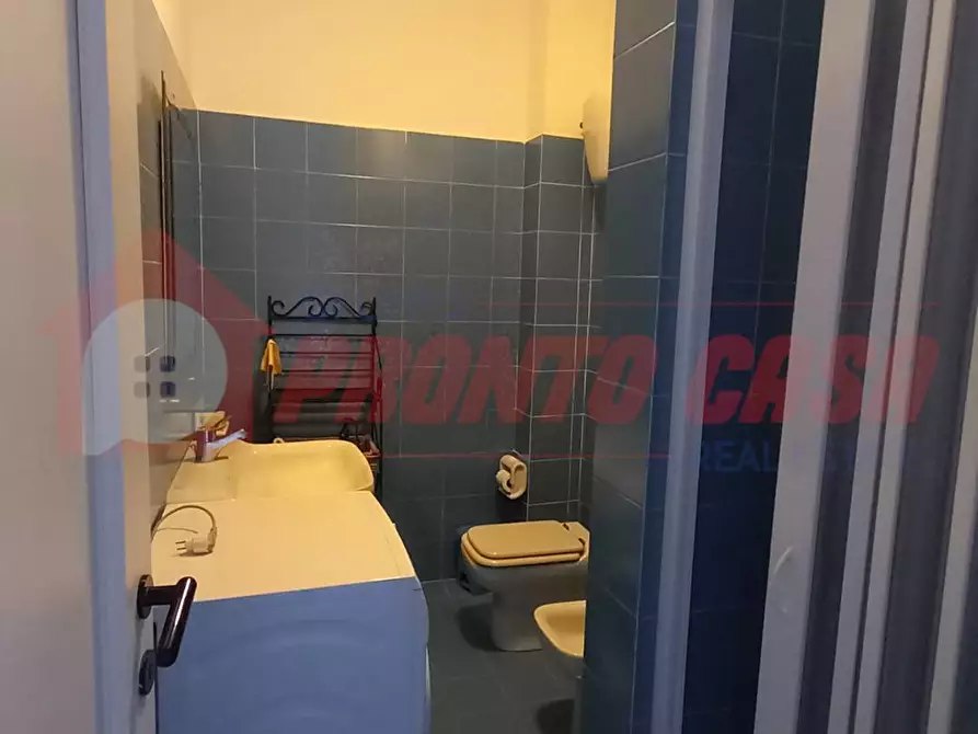 Immagine 9 di Palazzo in vendita  in Località ISOLA VARANO snc a Cagnano Varano