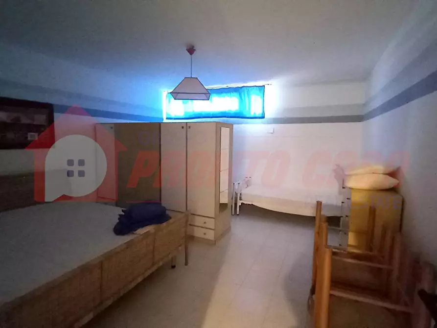 Immagine 26 di Palazzo in vendita  in Località ISOLA VARANO snc a Cagnano Varano