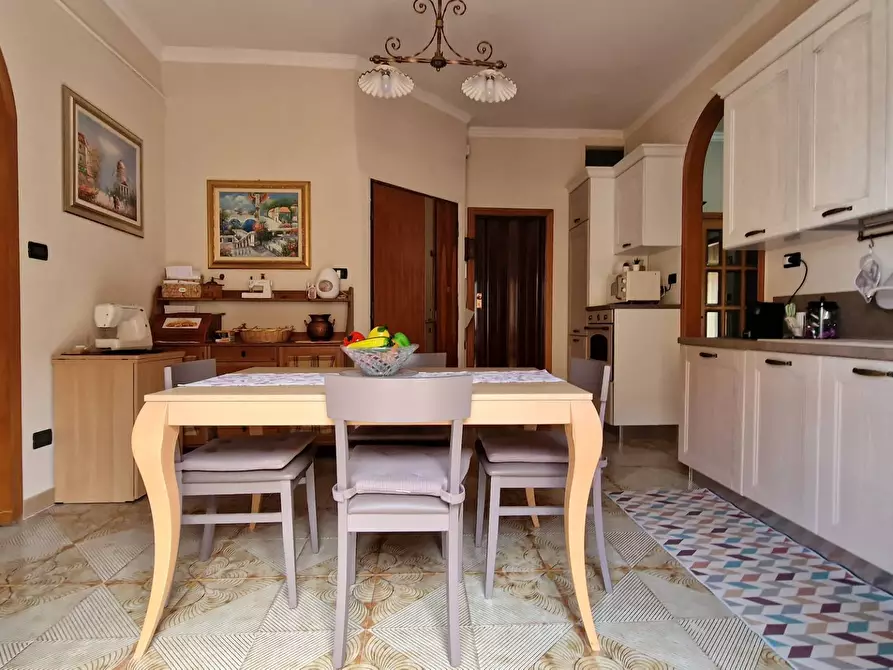 Immagine 8 di Appartamento in vendita  in Via Papa Giovanni XXIII 50 a Sannicandro Garganico