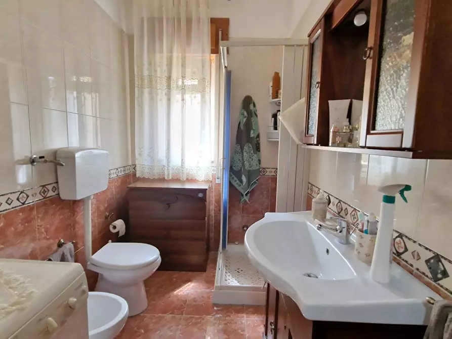 Immagine 10 di Appartamento in vendita  in Via Papa Giovanni XXIII 50 a Sannicandro Garganico